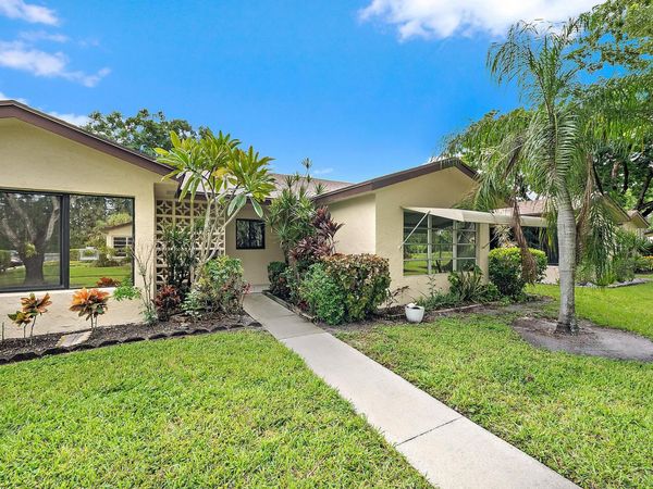 5270 Nesting Way, Unit B, Delray Beach, FL 33484