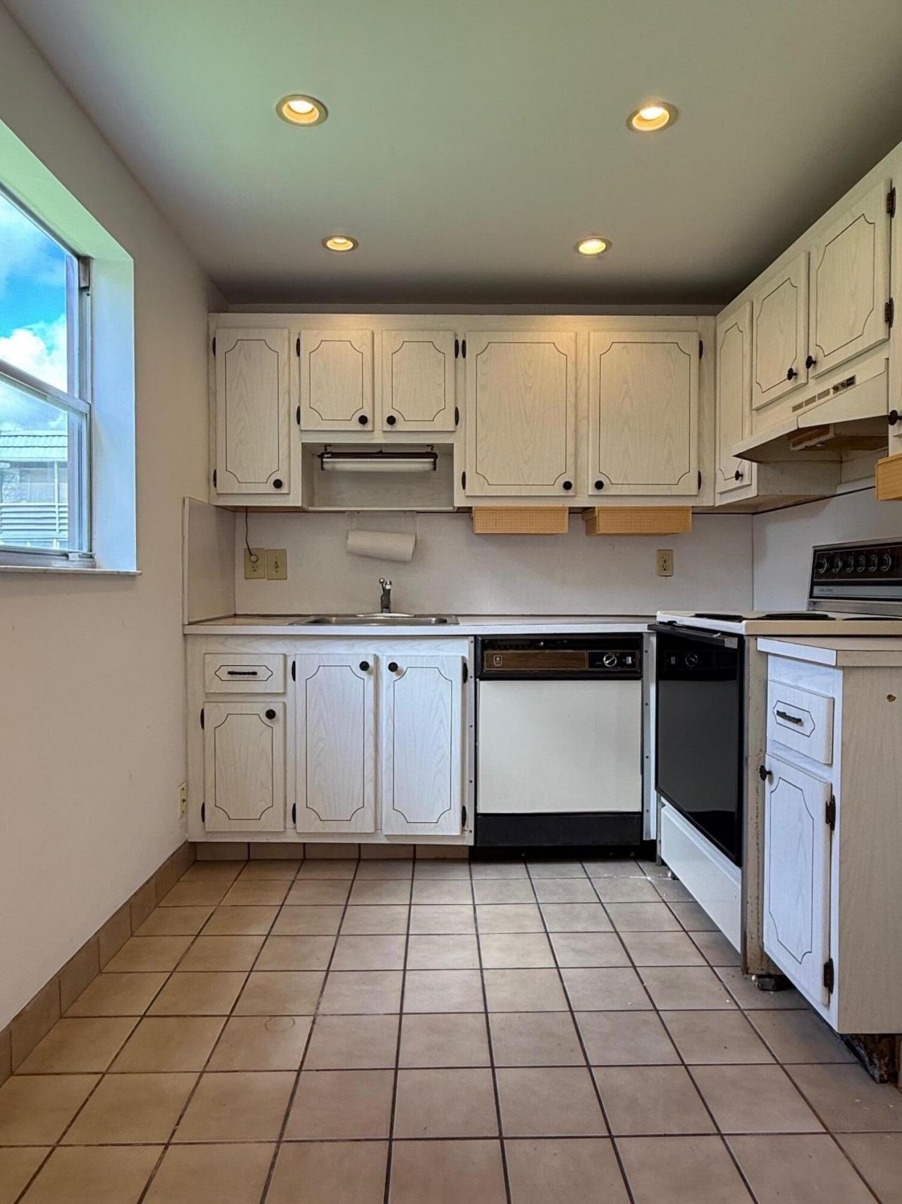 580 Brittany M, Delray Beach, FL 33446 Photo
