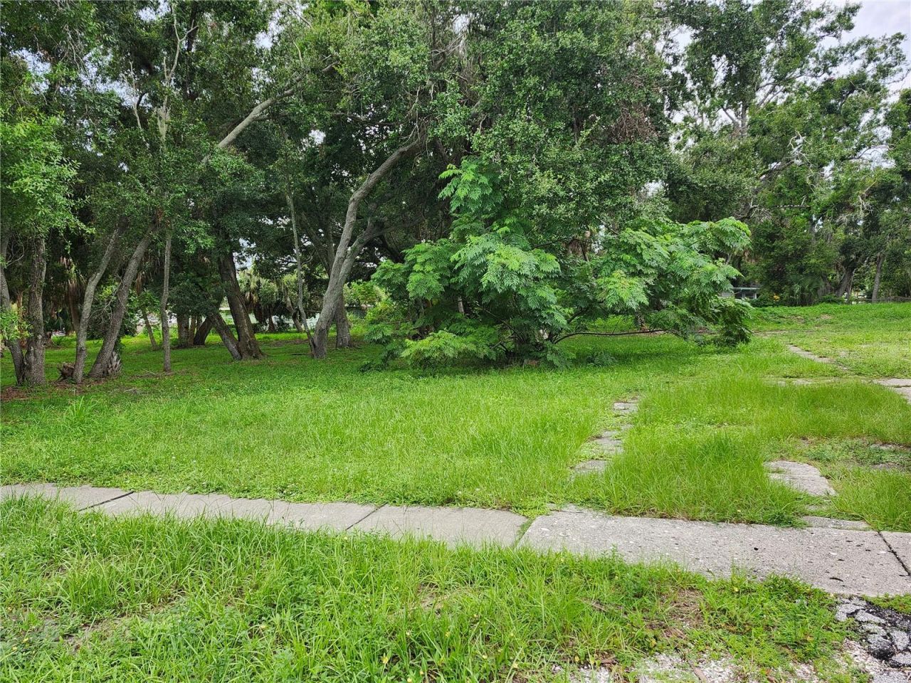 2441 Central Avenue, Sarasota, FL 34234 Photo