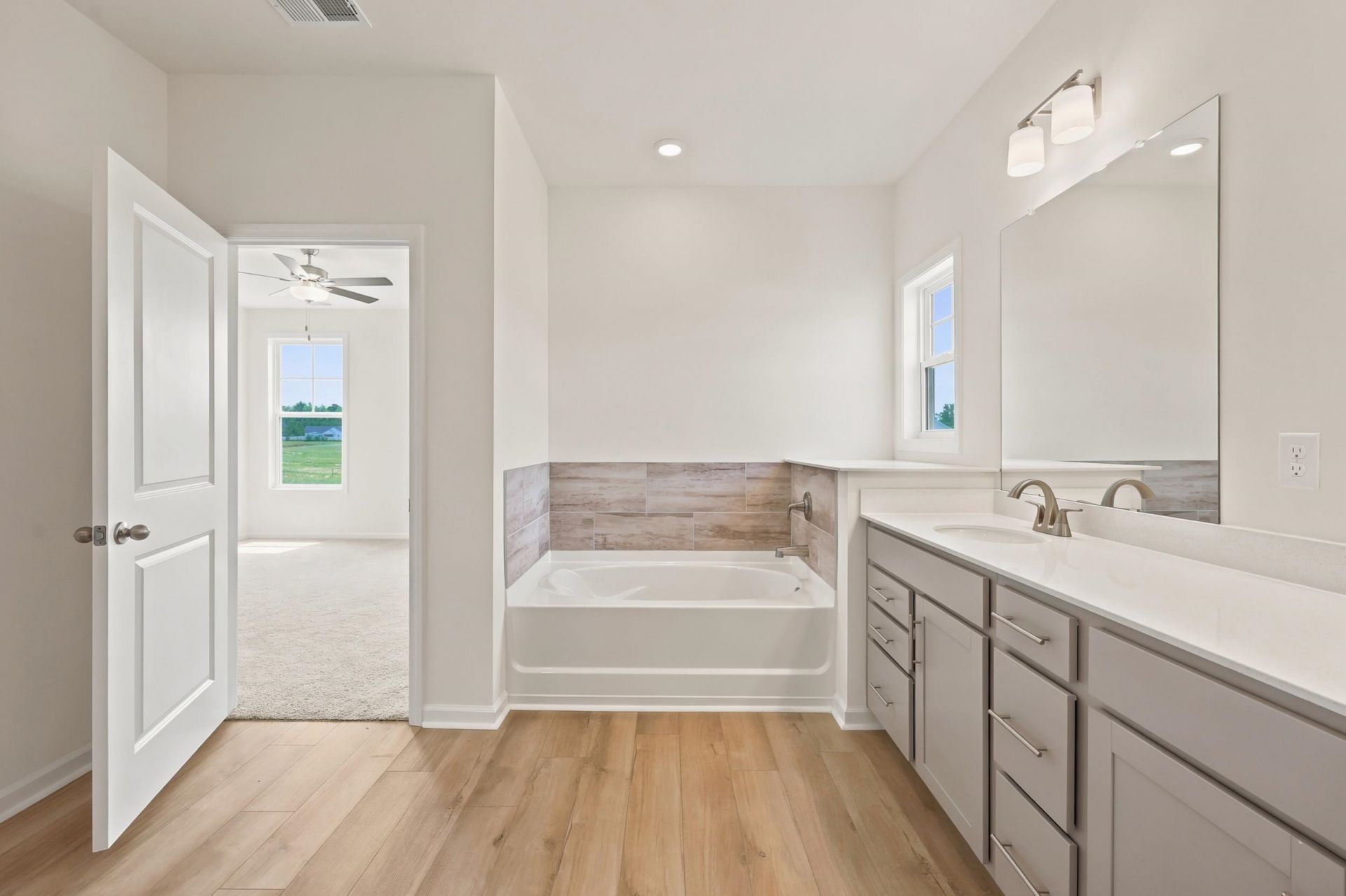 208 Blue Wing Court Photo 22
