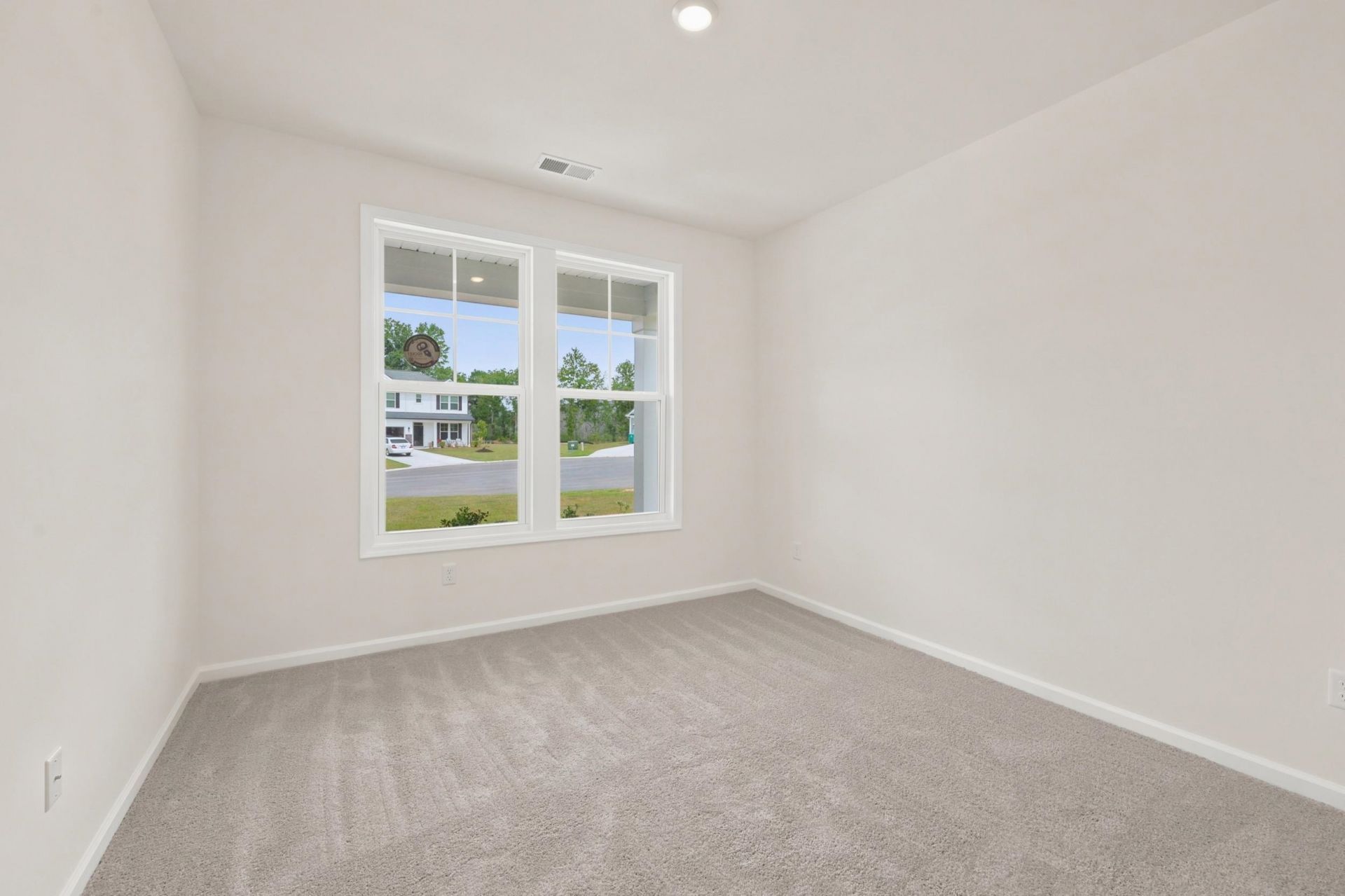 208 Blue Wing Court Photo 7
