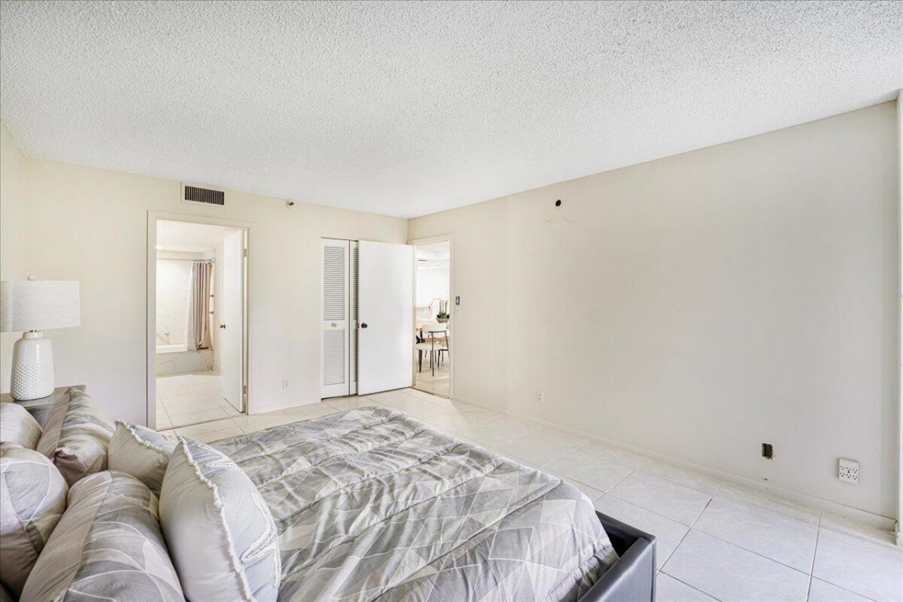 6400 NW 2nd Avenue, Unit 123, Boca Raton, FL 33487 Photo