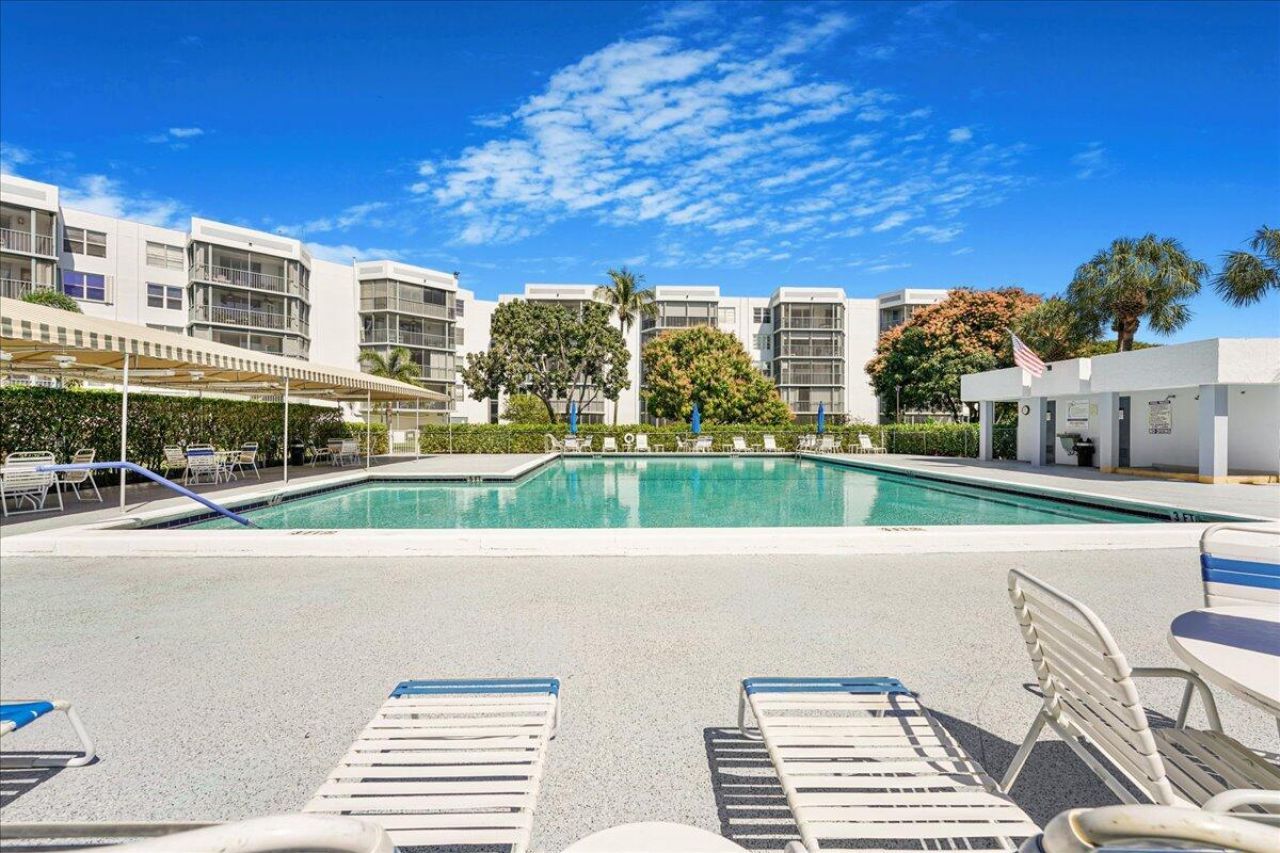 6400 NW 2nd Avenue, Unit 123, Boca Raton, FL 33487 Photo