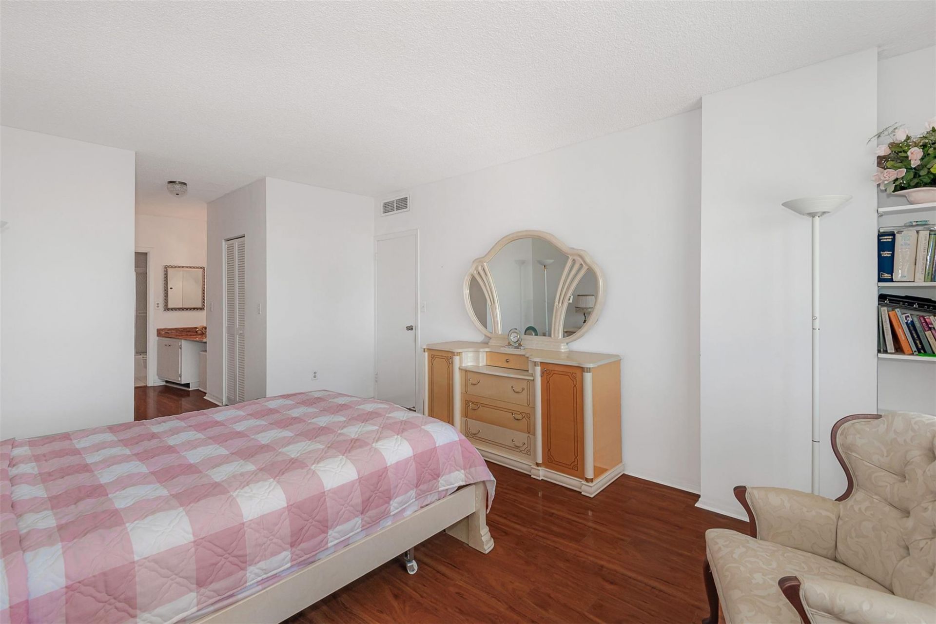 1980 S Ocean Drive, Unit 22P, Hallandale Beach, FL 33009 Photo