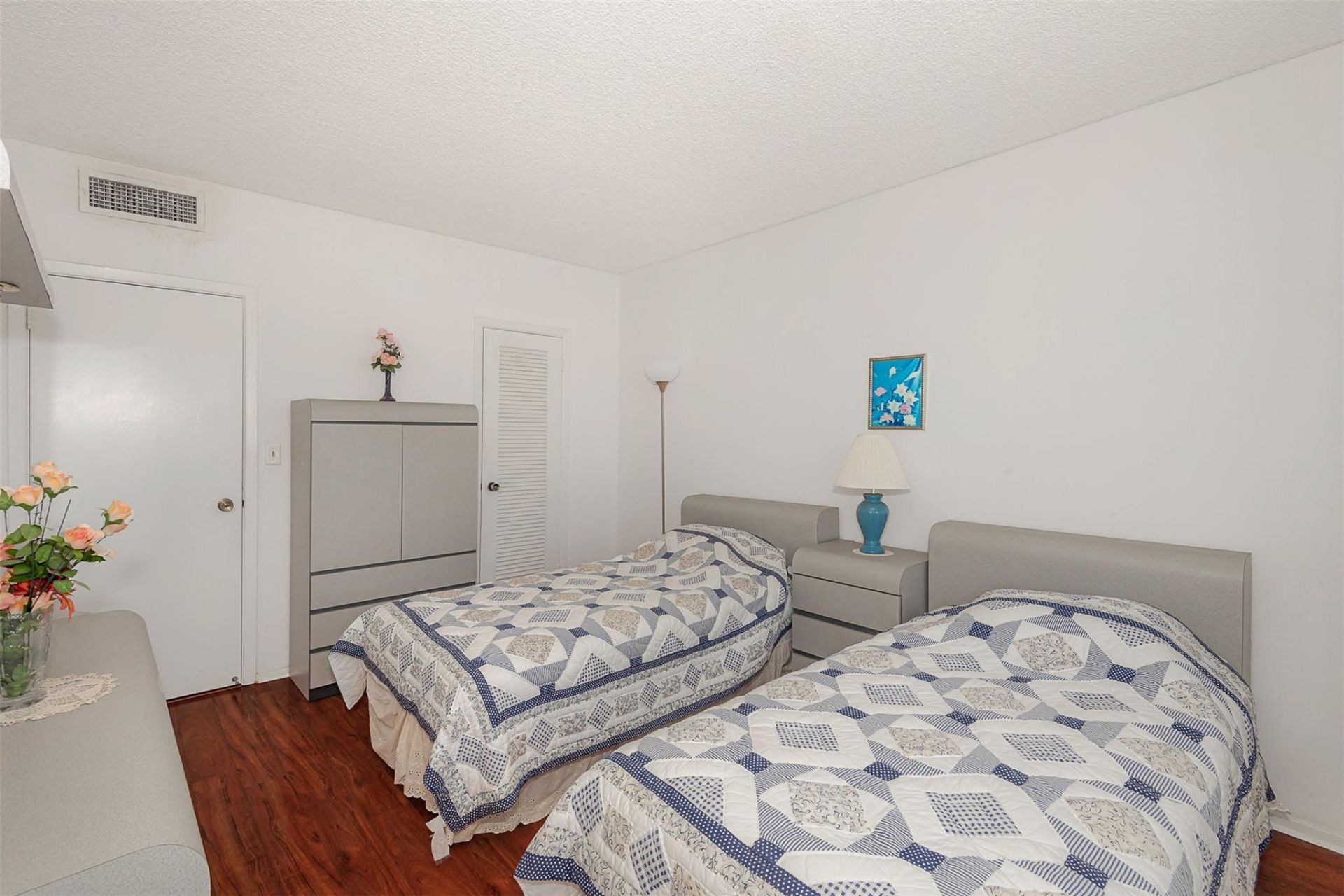 1980 S Ocean Drive, Unit 22P, Hallandale Beach, FL 33009 Photo