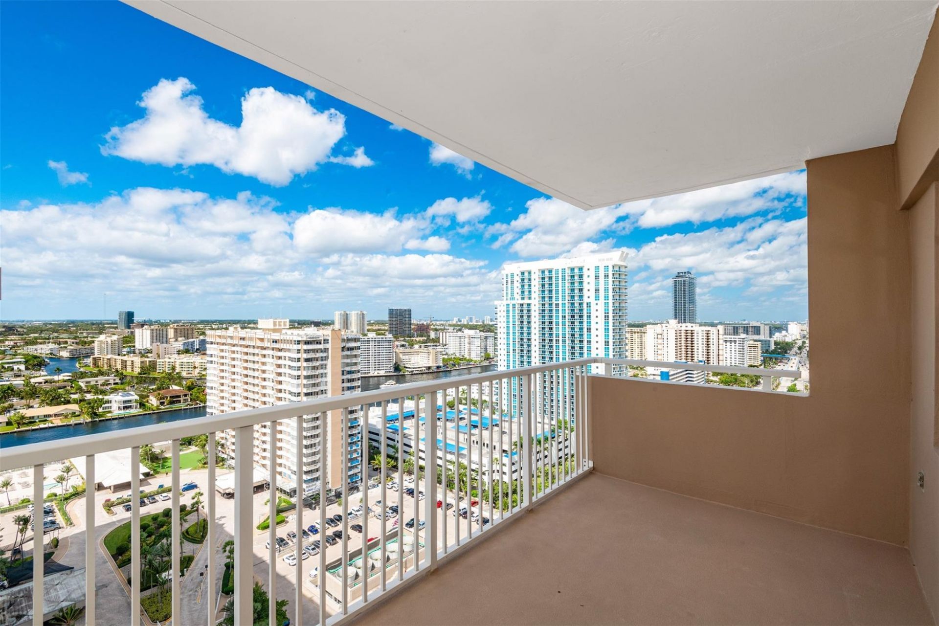 1980 S Ocean Drive, Unit 22P, Hallandale Beach, FL 33009 Photo