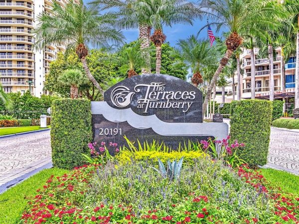20191 E Country Club Dr, Unit 511, Aventura, FL 33180