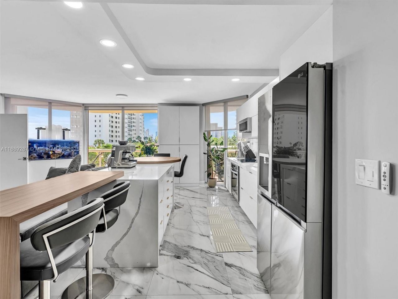 20191 E Country Club Dr, Unit 511, Aventura, FL 33180 Photo