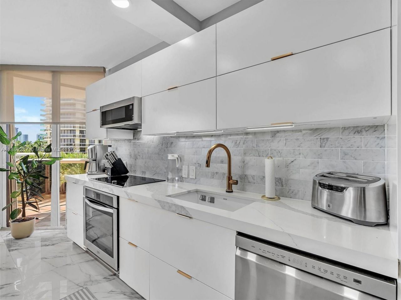 20191 E Country Club Dr, Unit 511, Aventura, FL 33180 Photo