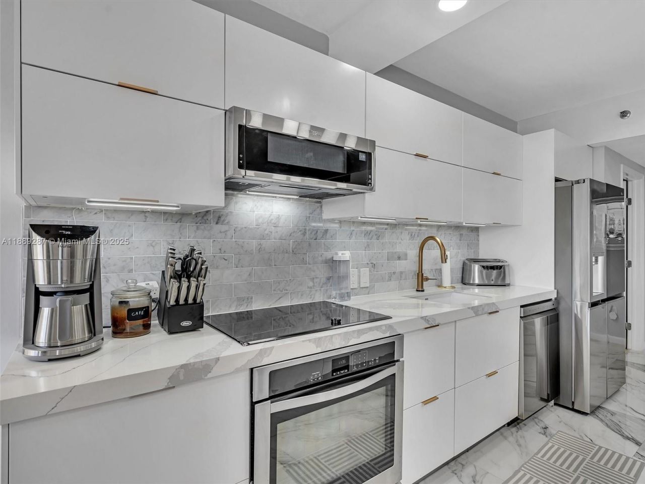 20191 E Country Club Dr, Unit 511, Aventura, FL 33180 Photo