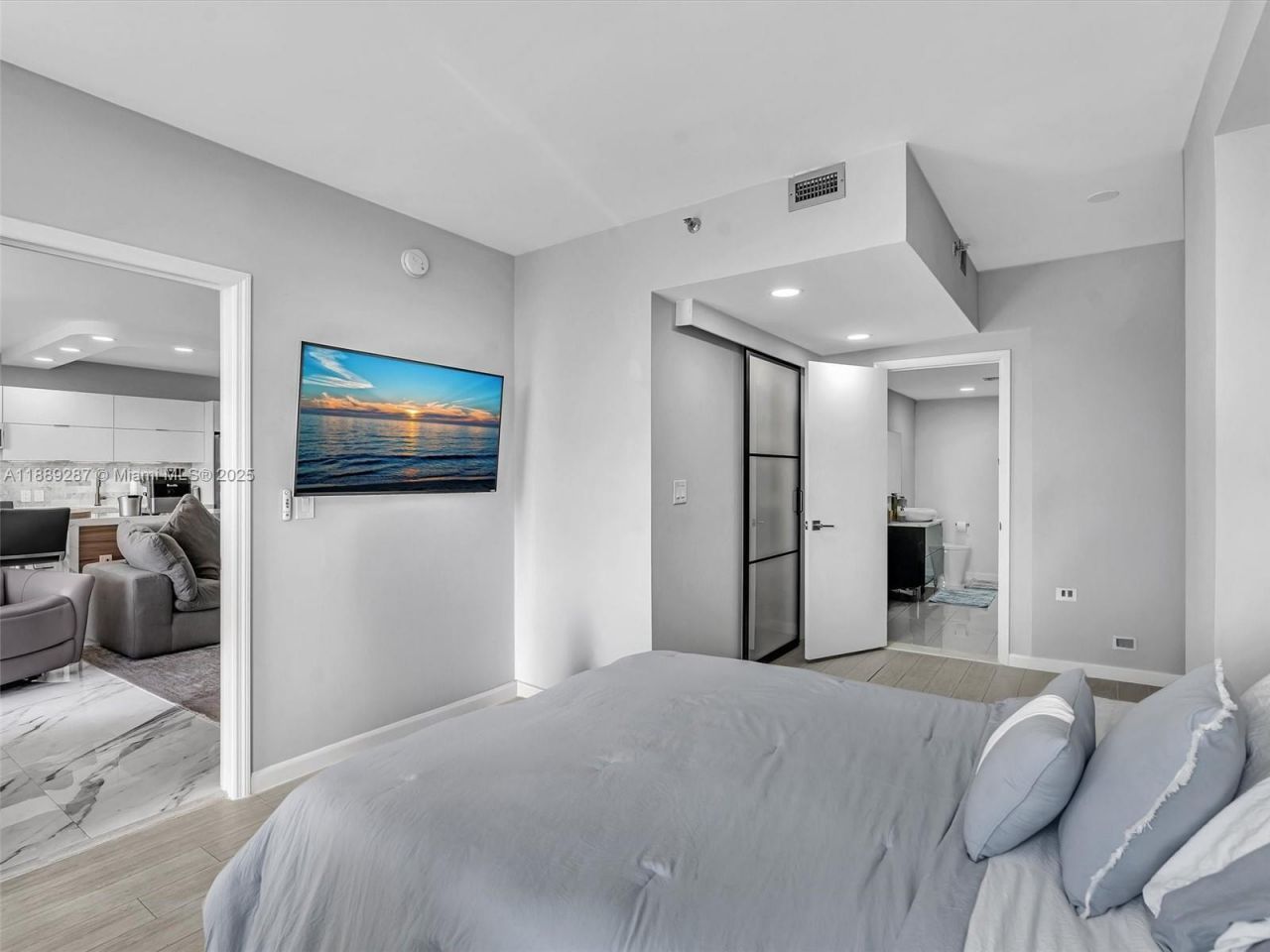 20191 E Country Club Dr, Unit 511, Aventura, FL 33180 Photo