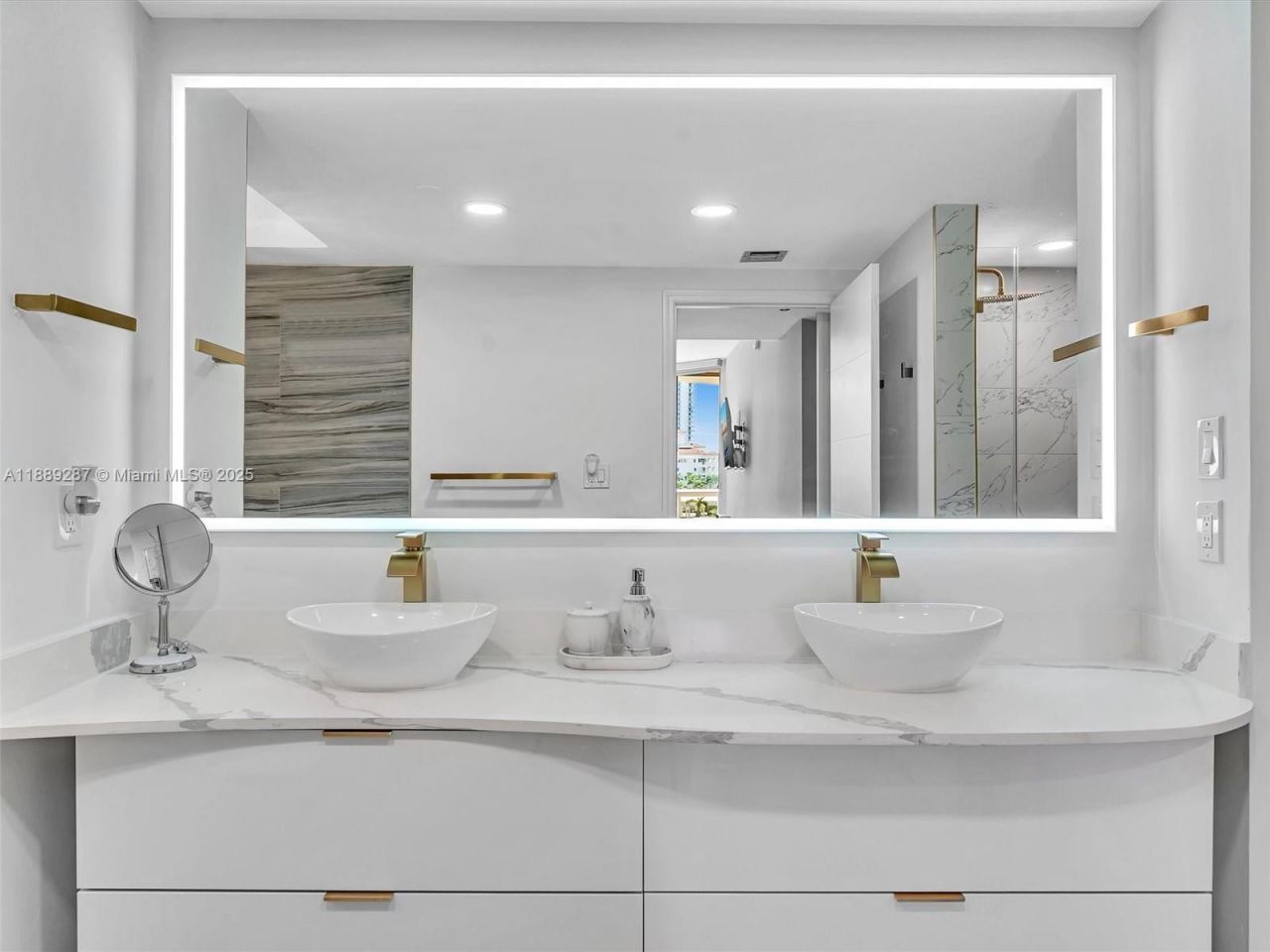 20191 E Country Club Dr, Unit 511, Aventura, FL 33180 Photo