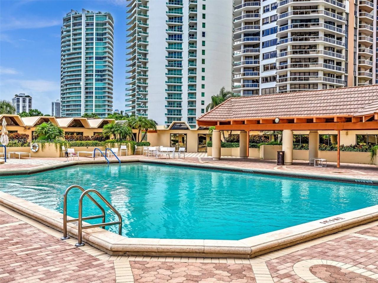 20191 E Country Club Dr, Unit 511, Aventura, FL 33180 Photo