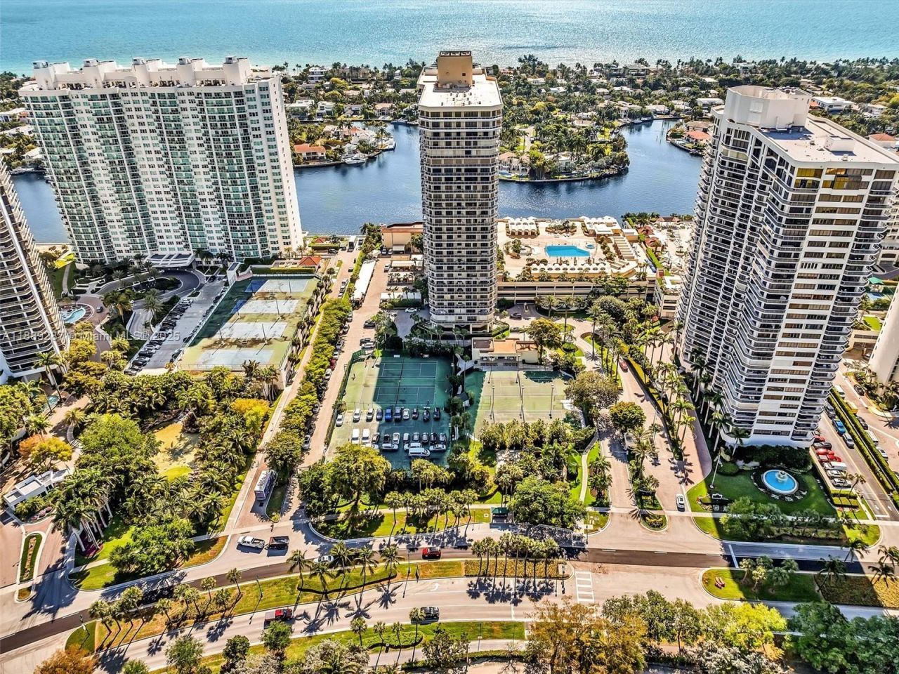 20191 E Country Club Dr, Unit 511, Aventura, FL 33180 Photo