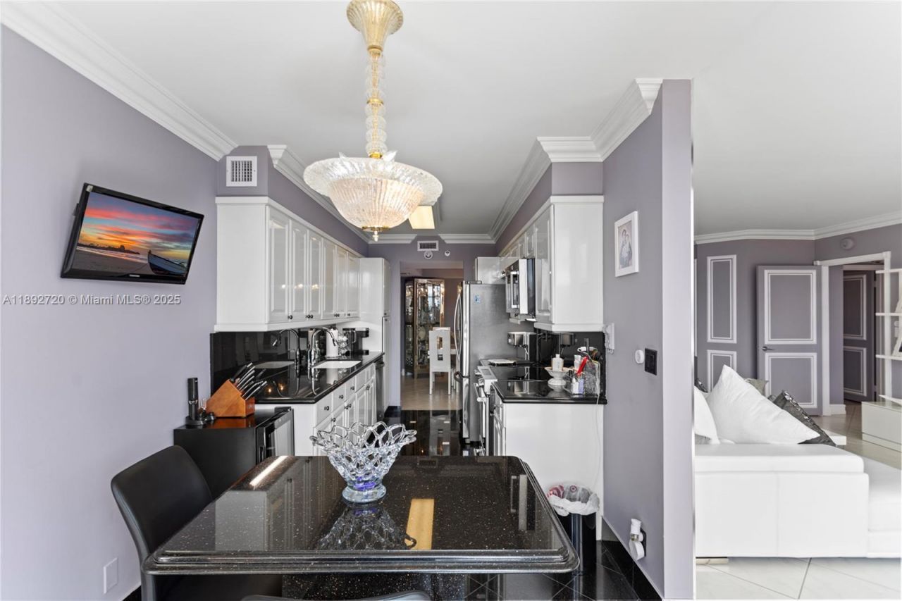 3598 Yacht Club Dr, Unit 1004, Aventura, FL 33180 Photo