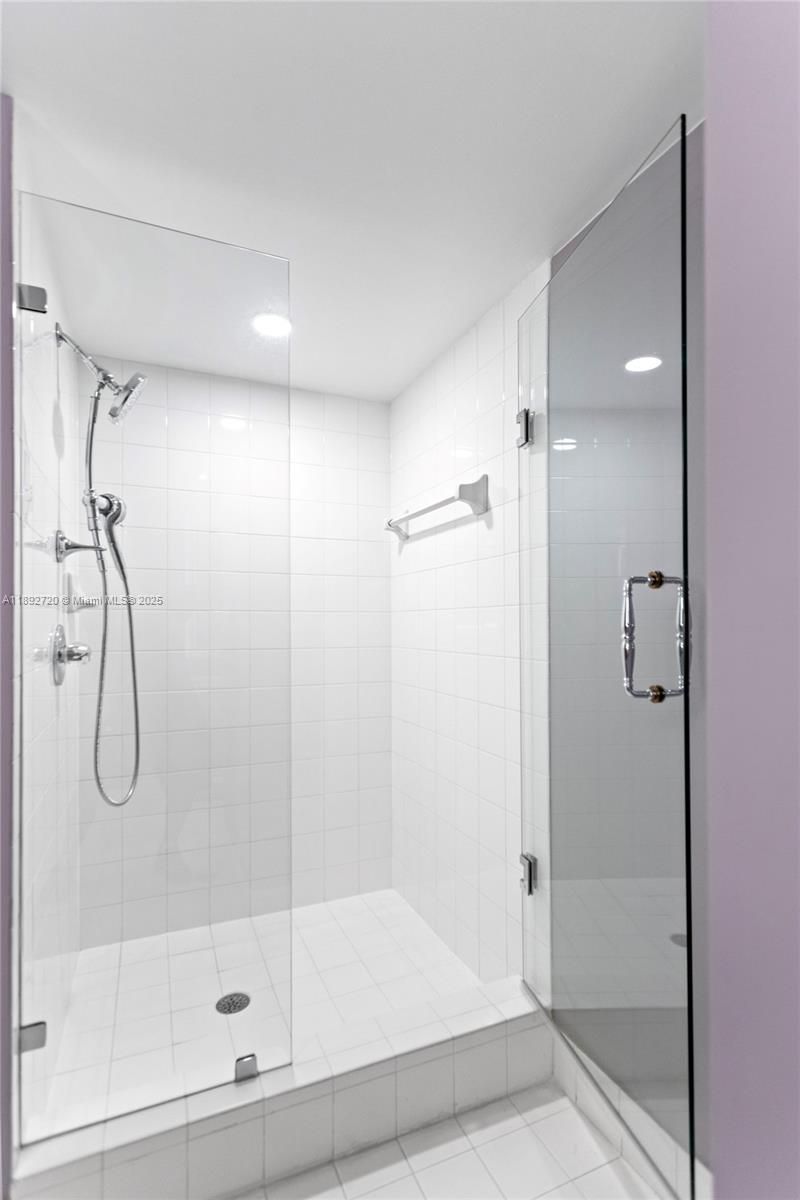 3598 Yacht Club Dr, Unit 1004, Aventura, FL 33180 Photo