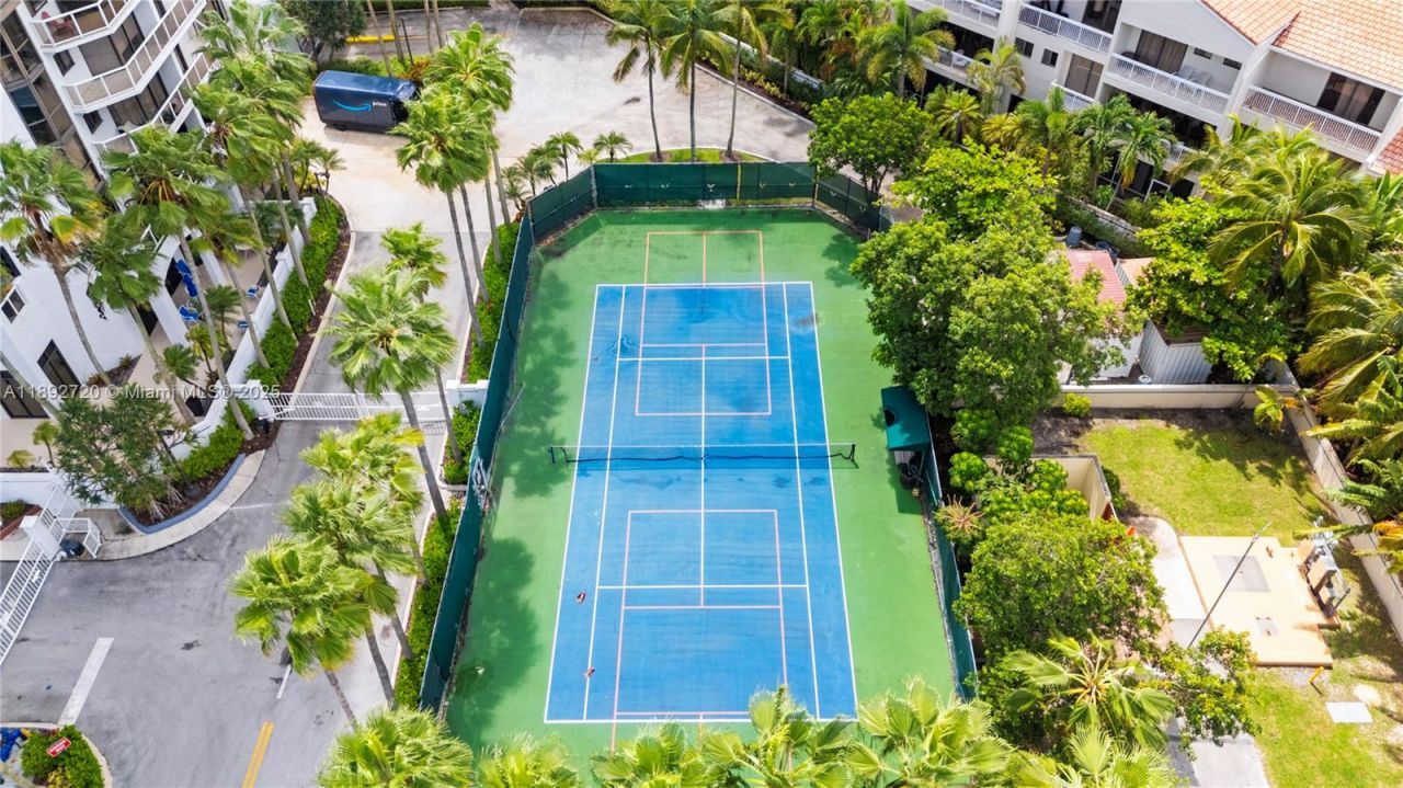 3598 Yacht Club Dr, Unit 1004, Aventura, FL 33180 Photo