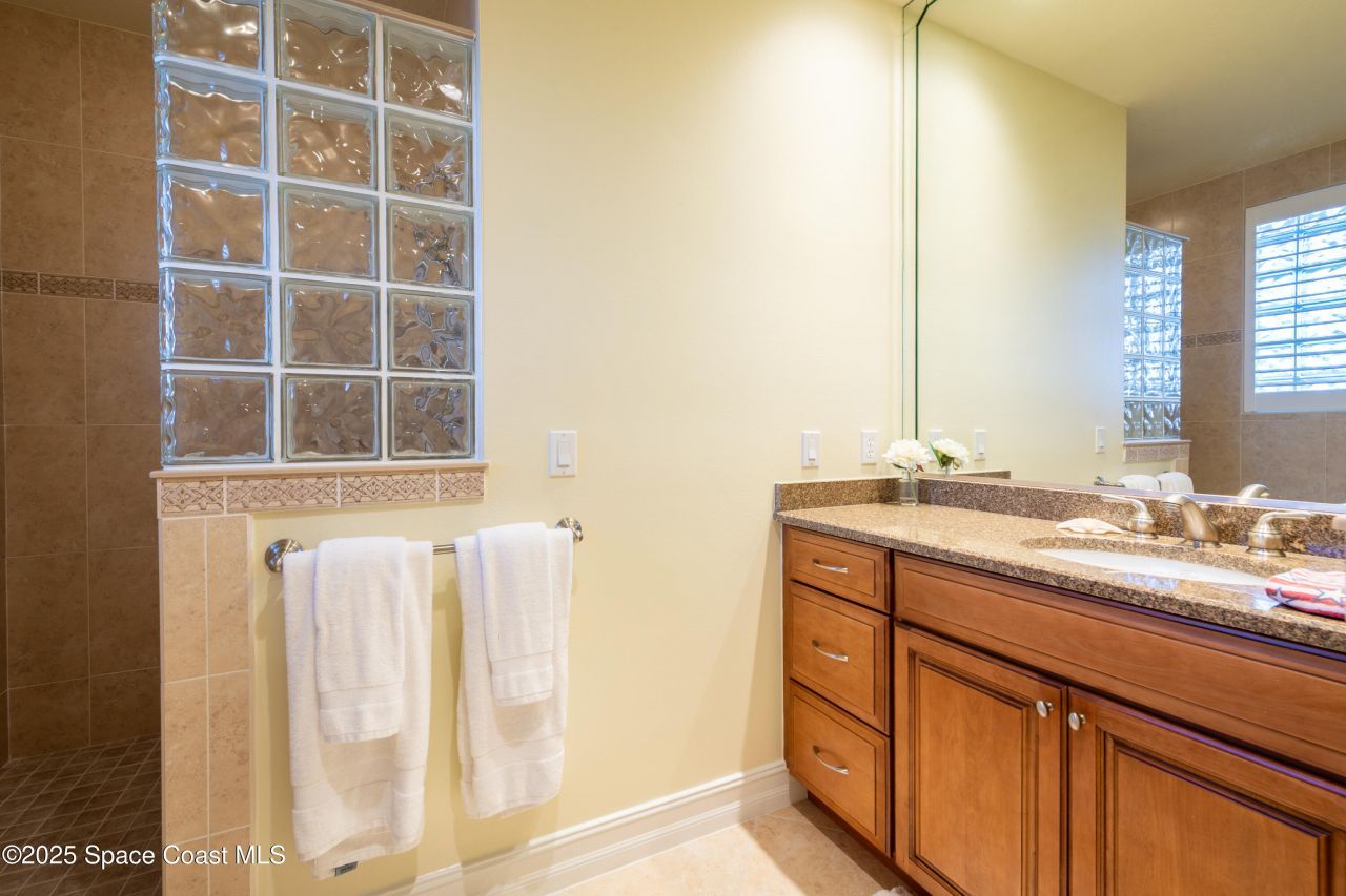 1 Indian River Avenue, Unit 201, Titusville, FL 32796 Photo