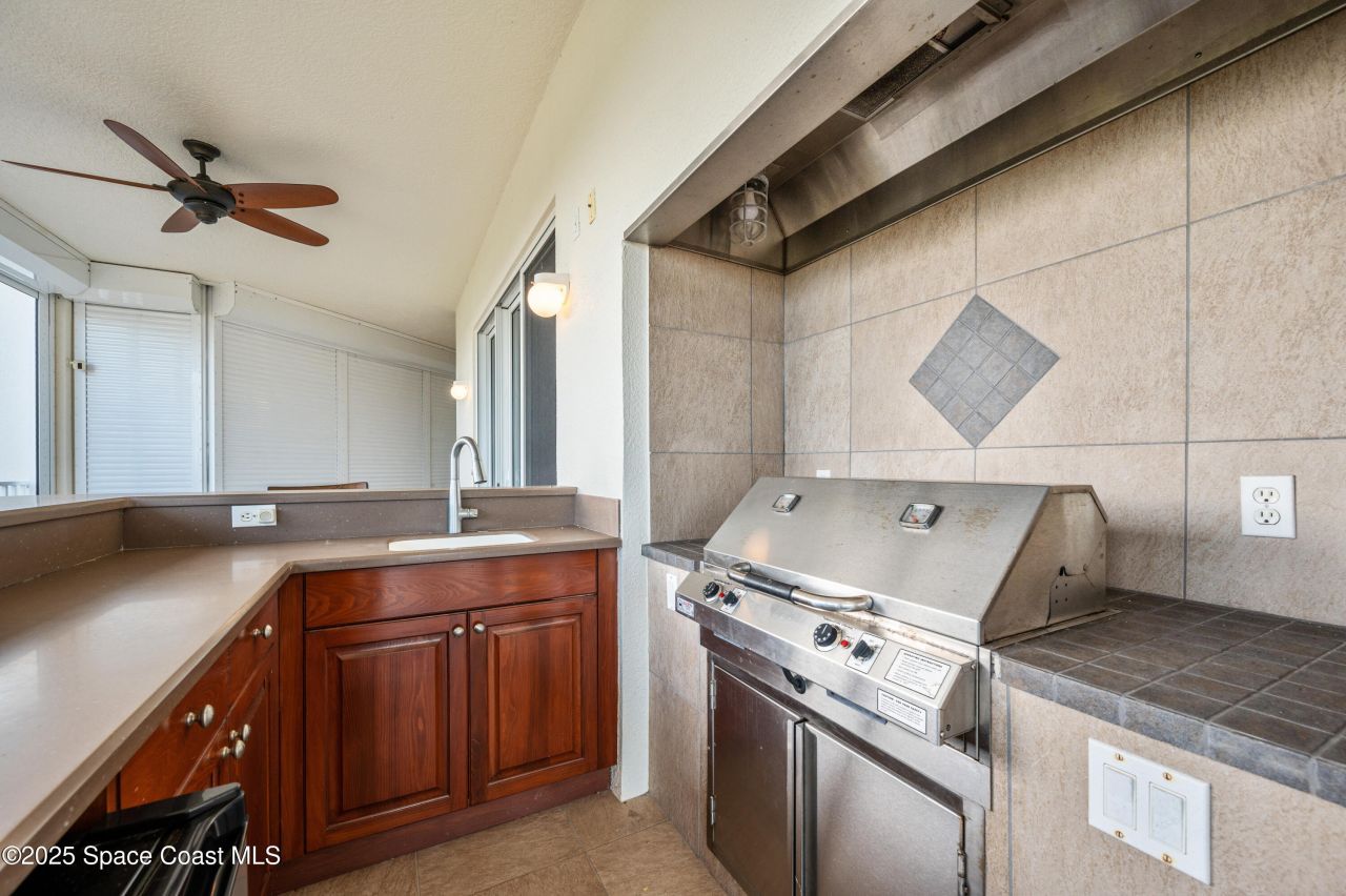 1 Indian River Avenue, Unit 201, Titusville, FL 32796 Photo