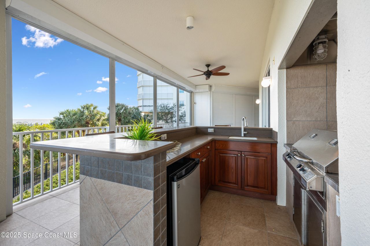 1 Indian River Avenue, Unit 201, Titusville, FL 32796 Photo