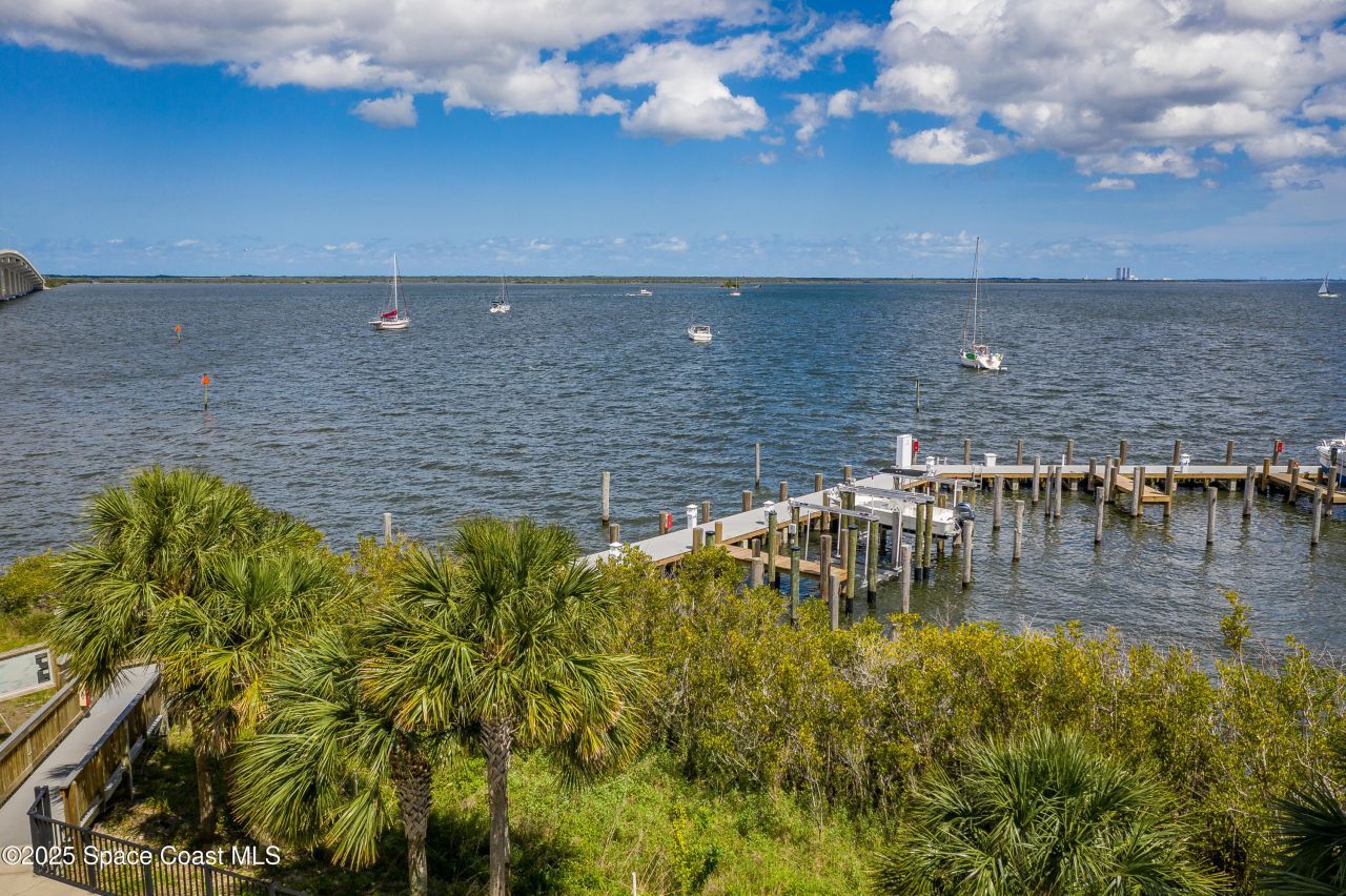 1 Indian River Avenue, Unit 201, Titusville, FL 32796 Photo