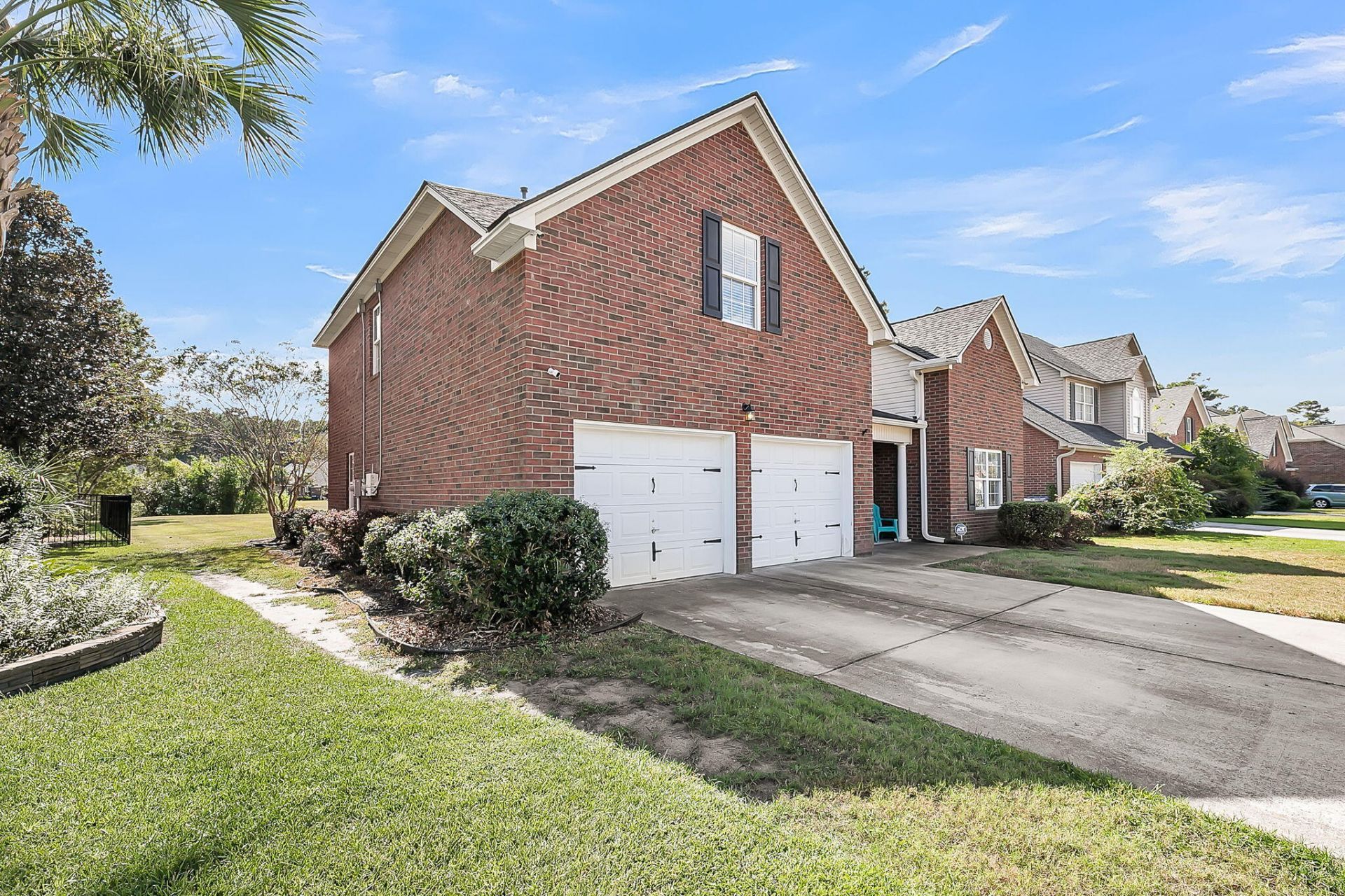 8725 Evangeline Drive Photo 22