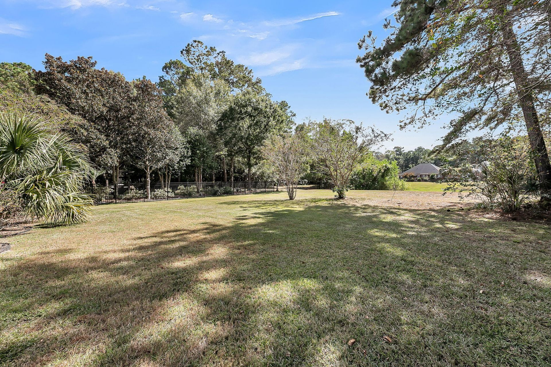 8725 Evangeline Drive Photo 23