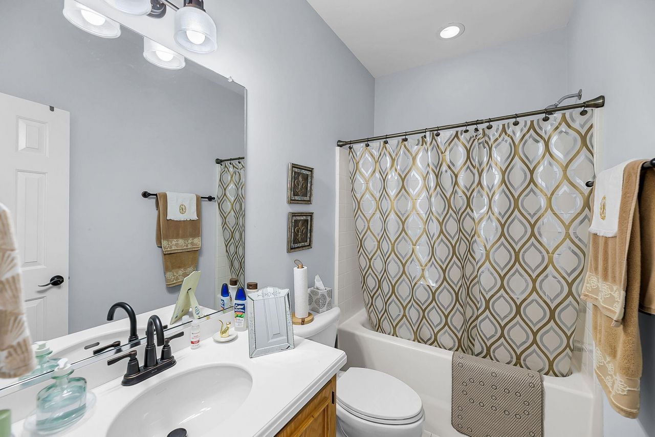 8725 Evangeline Drive Photo 35