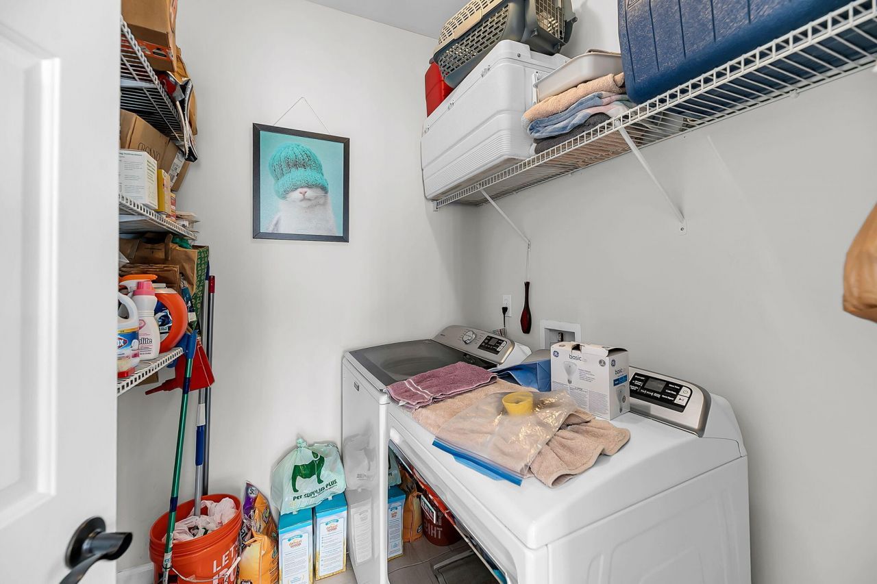 8725 Evangeline Drive Photo 36