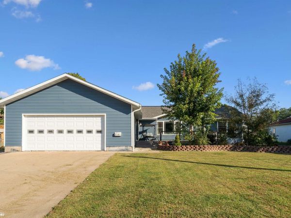 2106 Mason Road, Burlington, IA 52601