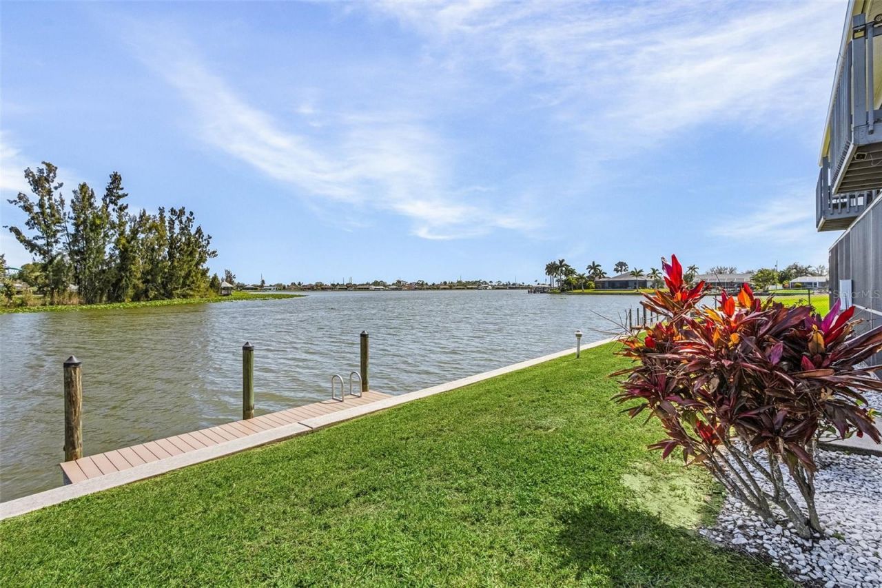 707 SW 3rd Court, Unit 103, Cape Coral, FL 33991 Photo