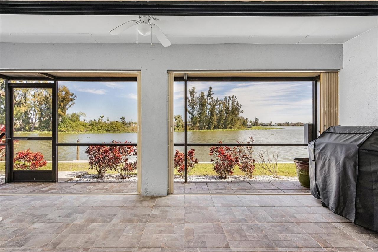 707 SW 3rd Court, Unit 103, Cape Coral, FL 33991 Photo