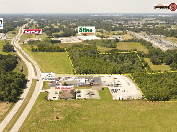 6600 Blk Ambassador Caffery Parkway , Broussard, LA 70518