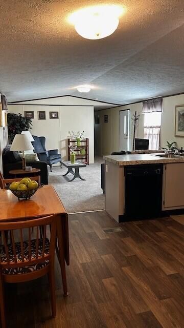 1580 Stillwater Drive Photo 6