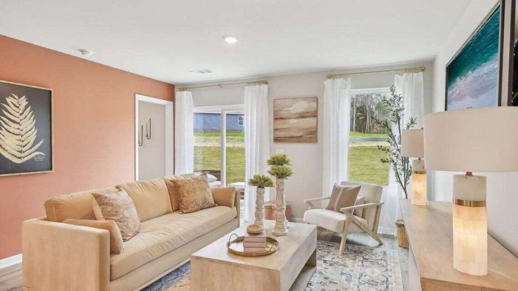 8865 Shovelnose Court Photo 2