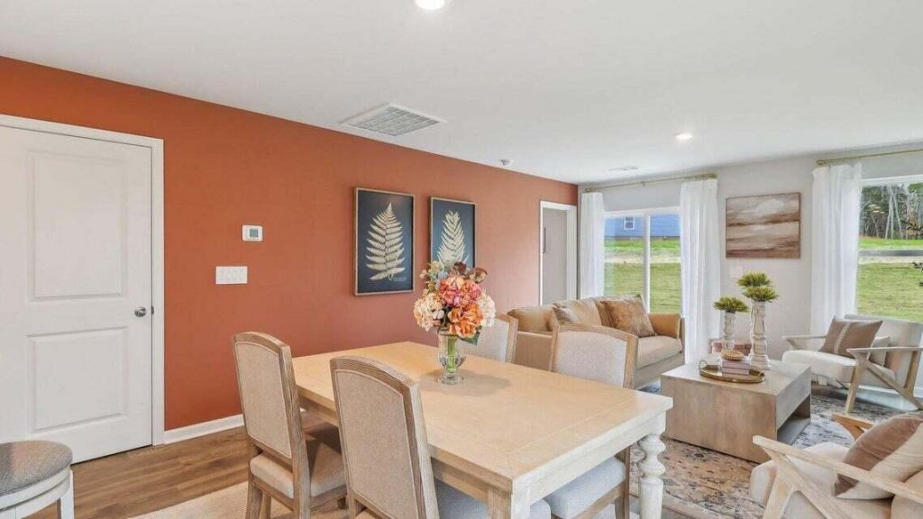 8865 Shovelnose Court Photo 3