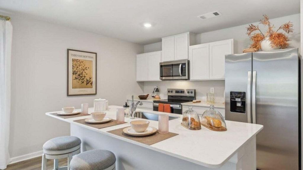 8865 Shovelnose Court Photo 7