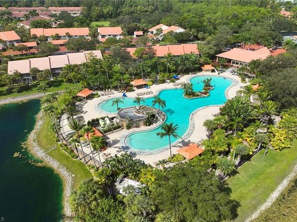 2405 Hidden Lake DR, Unit 4705, NAPLES, FL 34112