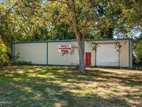 231 Vance Street, Batesville, MS 38606