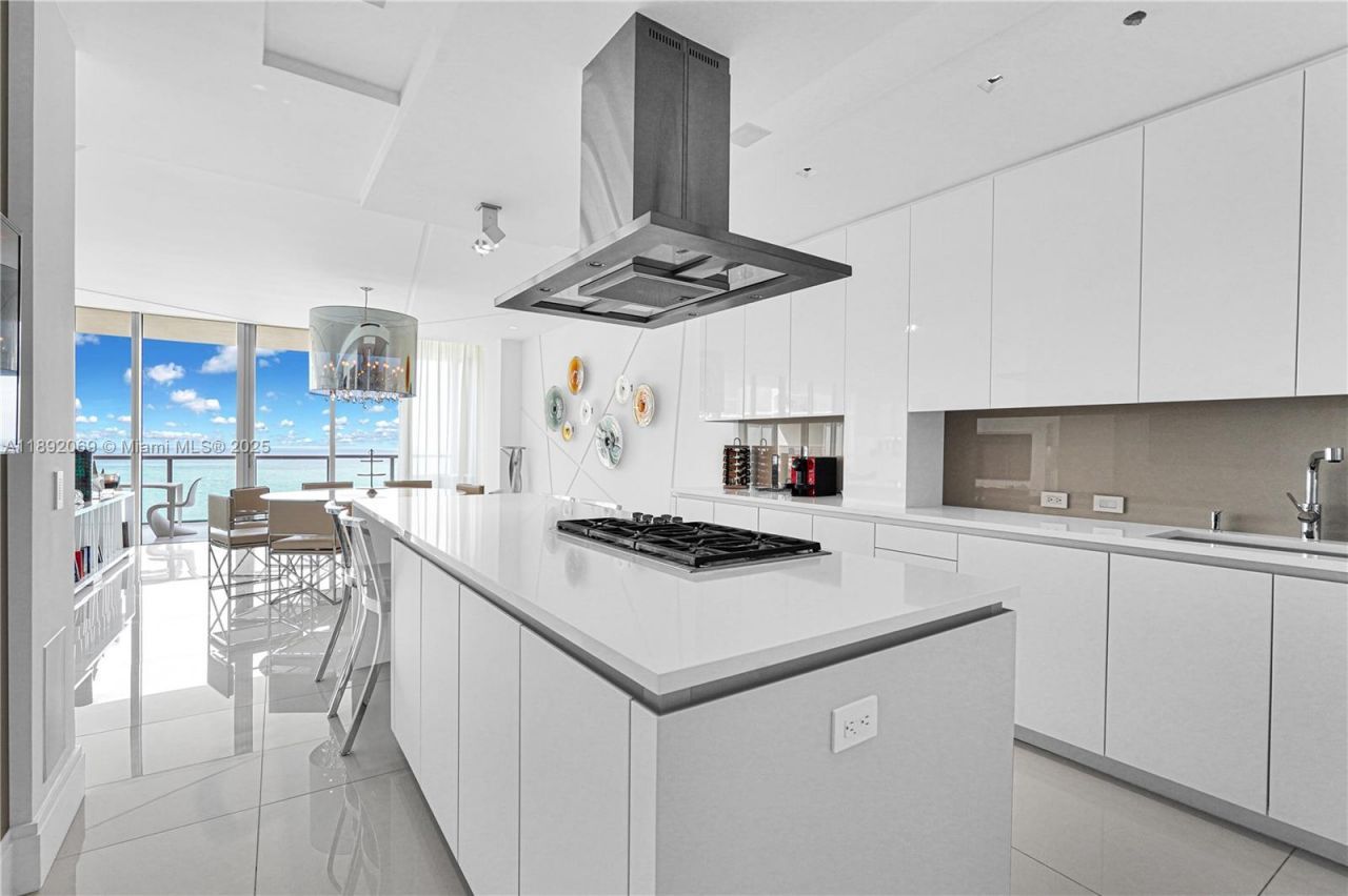 9701 Collins Ave, Unit 2103S, Bal Harbour, FL 33154 Photo