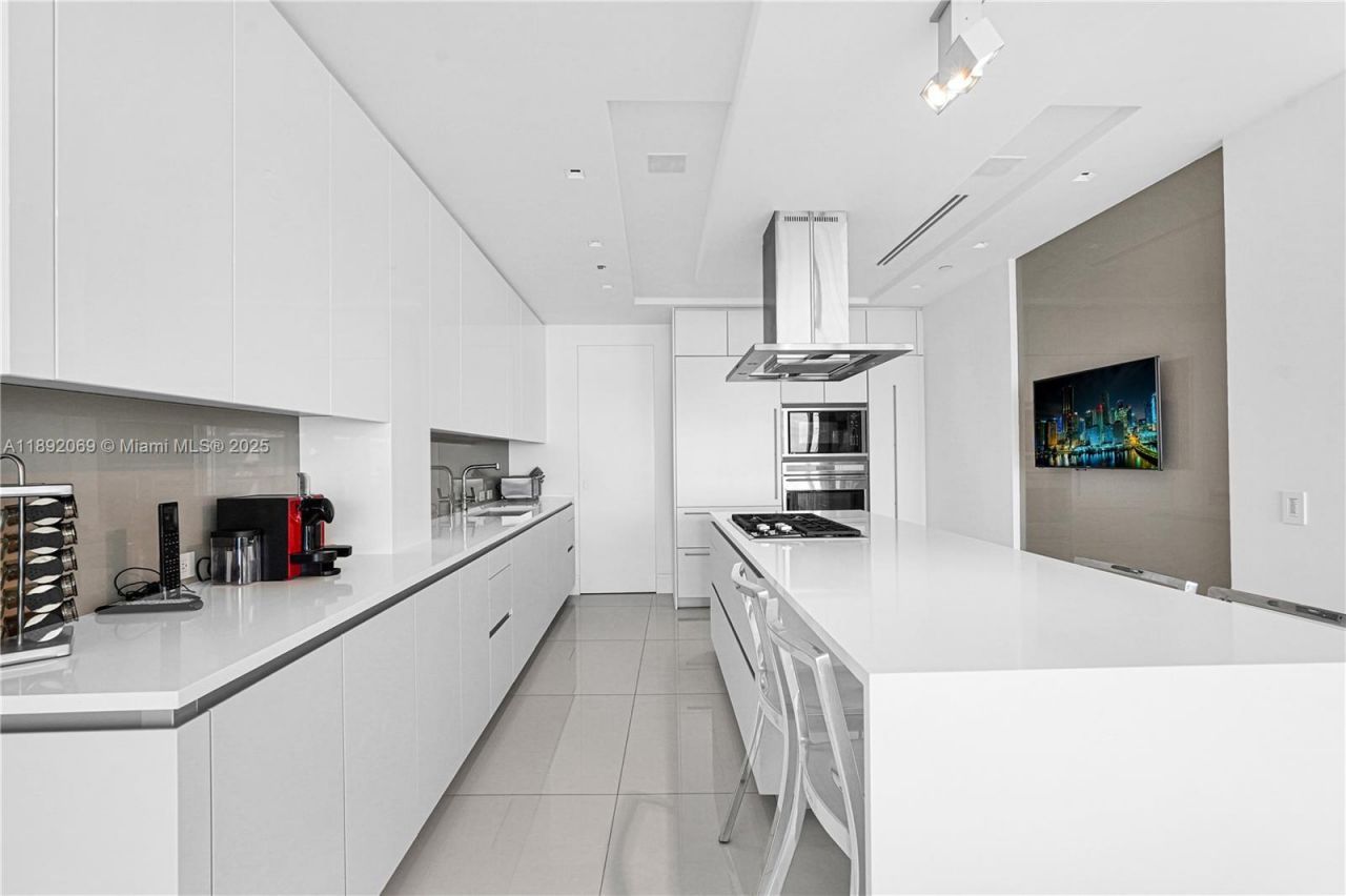 9701 Collins Ave, Unit 2103S, Bal Harbour, FL 33154 Photo