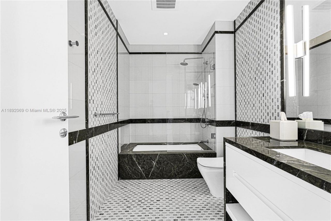 9701 Collins Ave, Unit 2103S, Bal Harbour, FL 33154 Photo