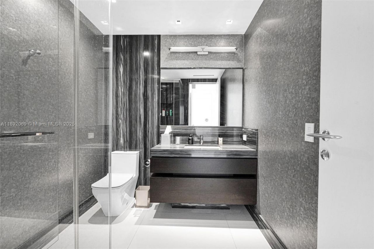 9701 Collins Ave, Unit 2103S, Bal Harbour, FL 33154 Photo