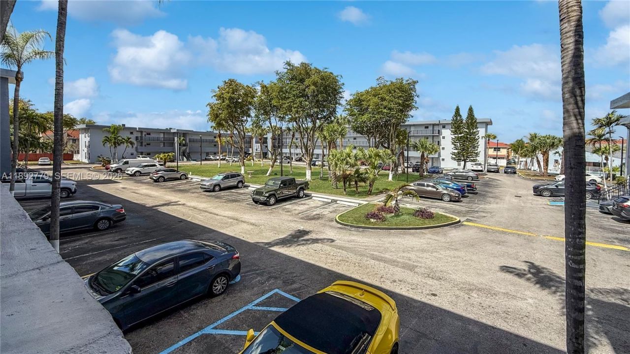 6300 SW 138th Ct, Unit 205, Miami, FL 33183 Photo