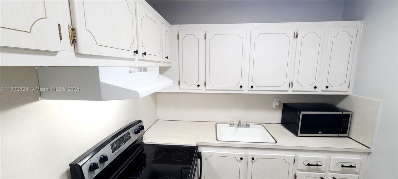 287 Norwich L, Unit 287, West Palm Beach, FL 33417 Photo
