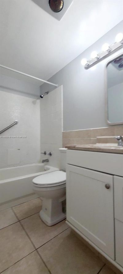 287 Norwich L, Unit 287, West Palm Beach, FL 33417 Photo