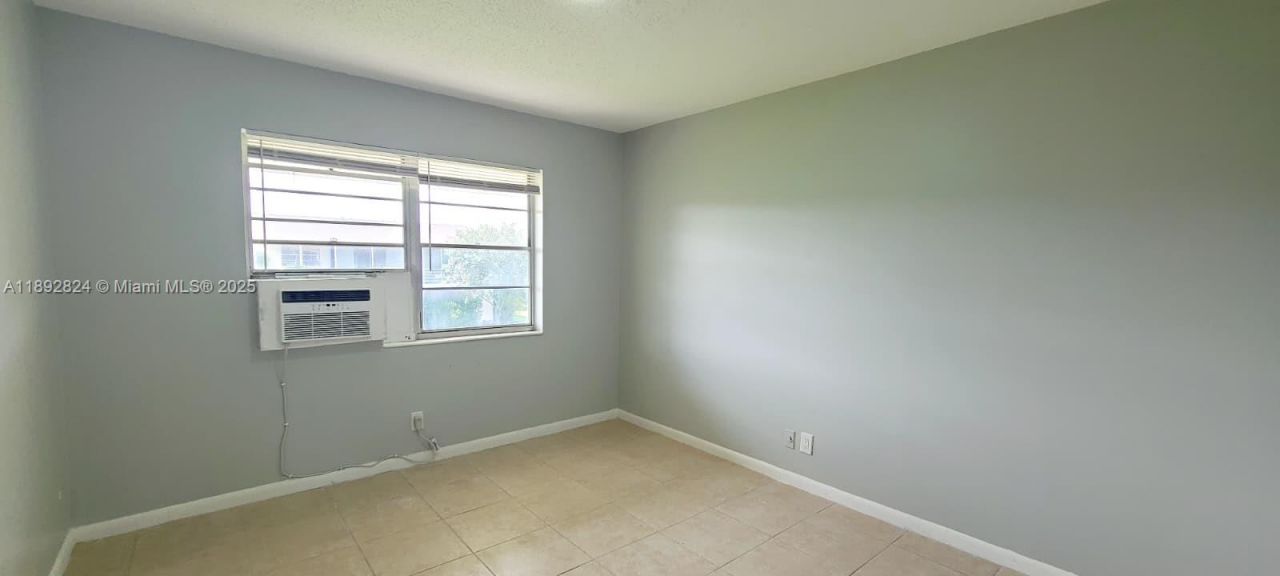 287 Norwich L, Unit 287, West Palm Beach, FL 33417 Photo