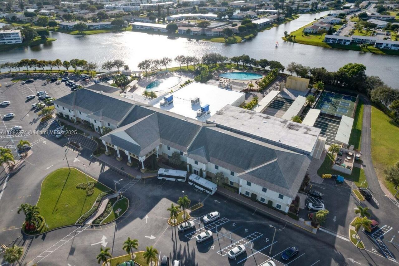 287 Norwich L, Unit 287, West Palm Beach, FL 33417 Photo