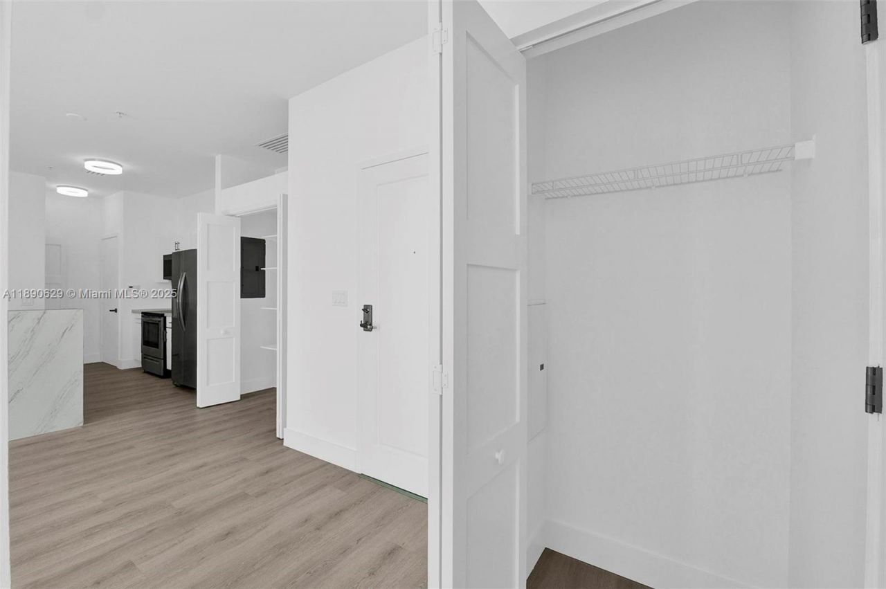 1871 NW S River Dr, Unit 501, Miami, FL 33125 Photo