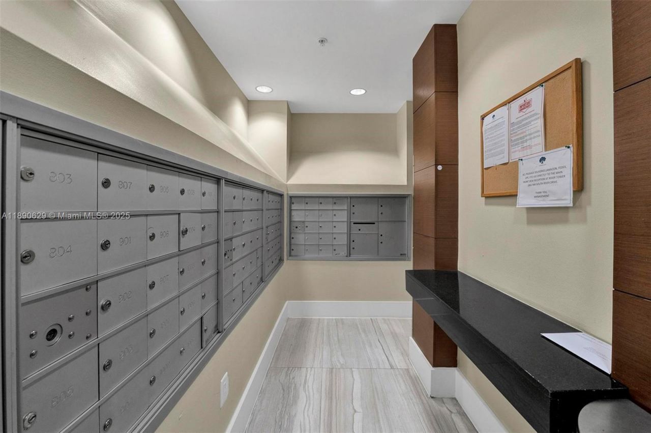 1871 NW S River Dr, Unit 501, Miami, FL 33125 Photo